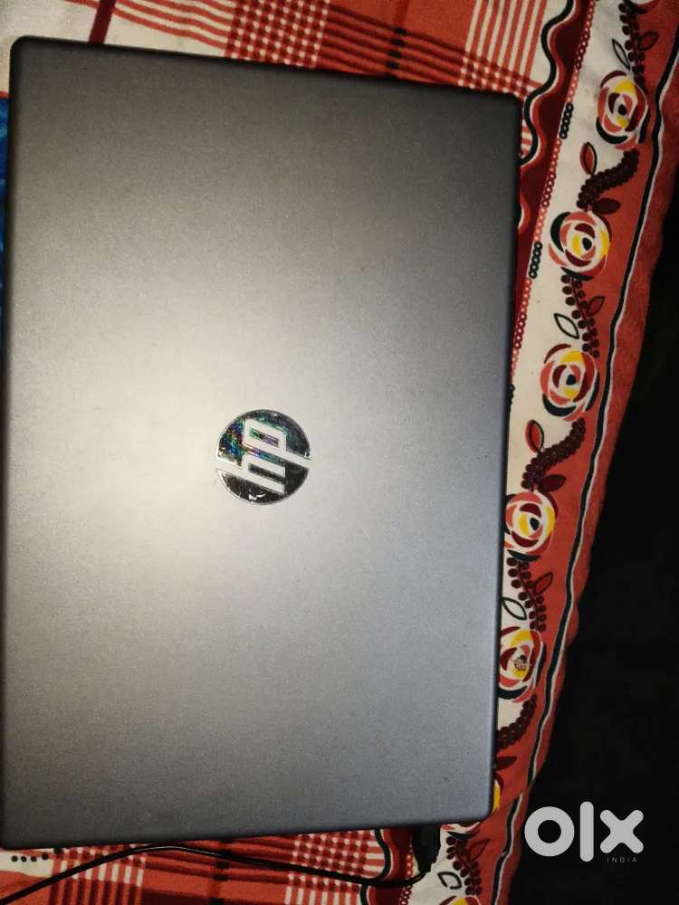 HP LAPTOP 4 month old