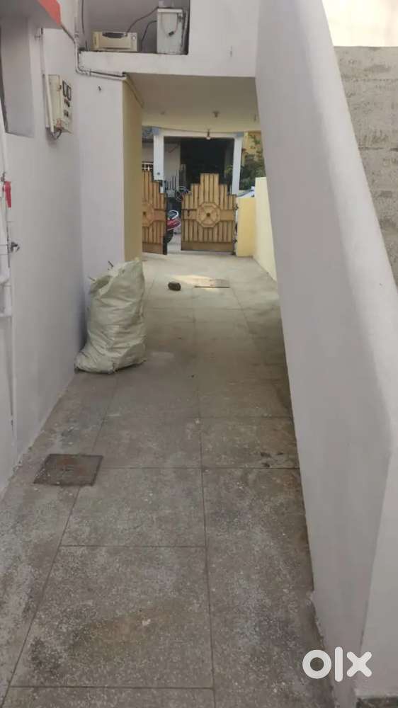 2 BHK independent separate with modular kitchen house available