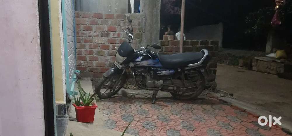 Fully maintained time to time servive,new tyre, new battery