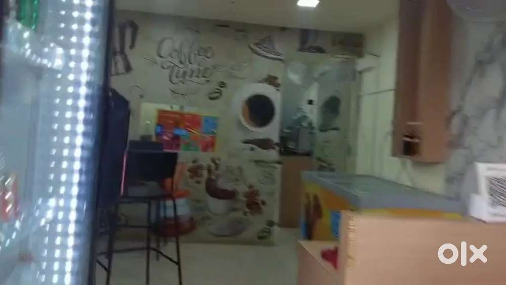 Cafe or Shop on rent College road