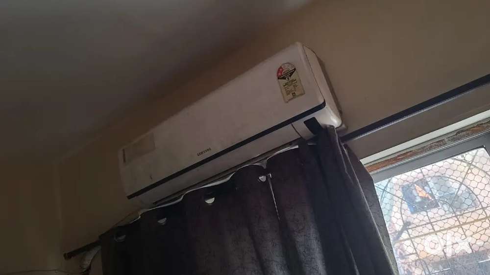 Delhi sift ho rhe hai sumsang ka 1.5 ton ka 2 ac hai