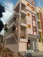 95,00,000 3 floor Building