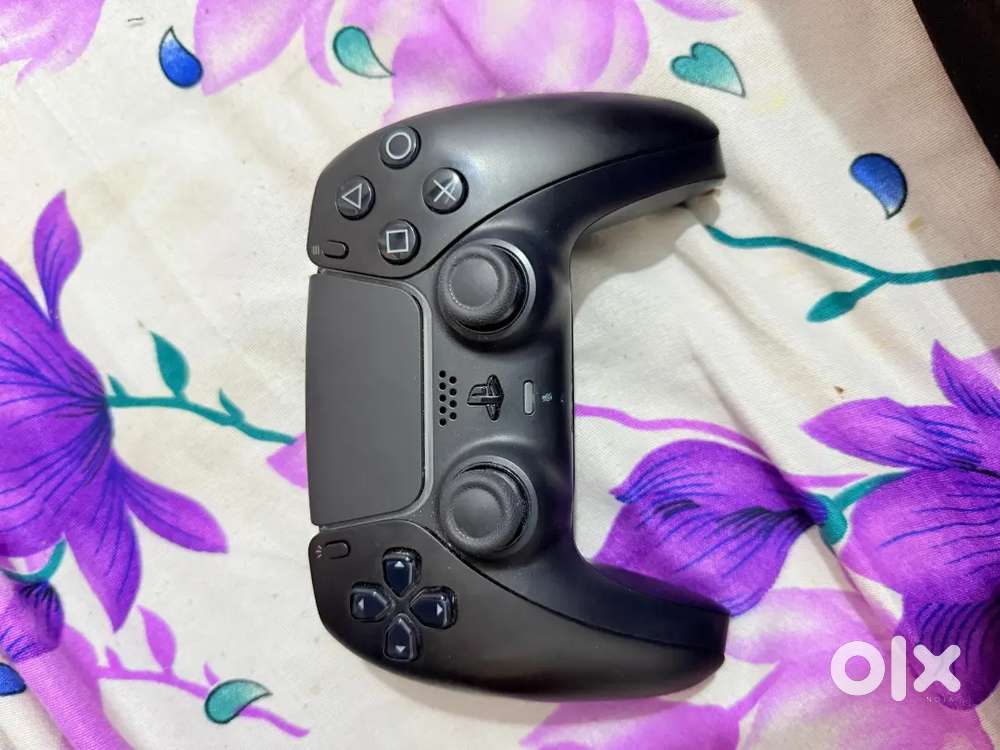 PS5 controler neat condition orginal