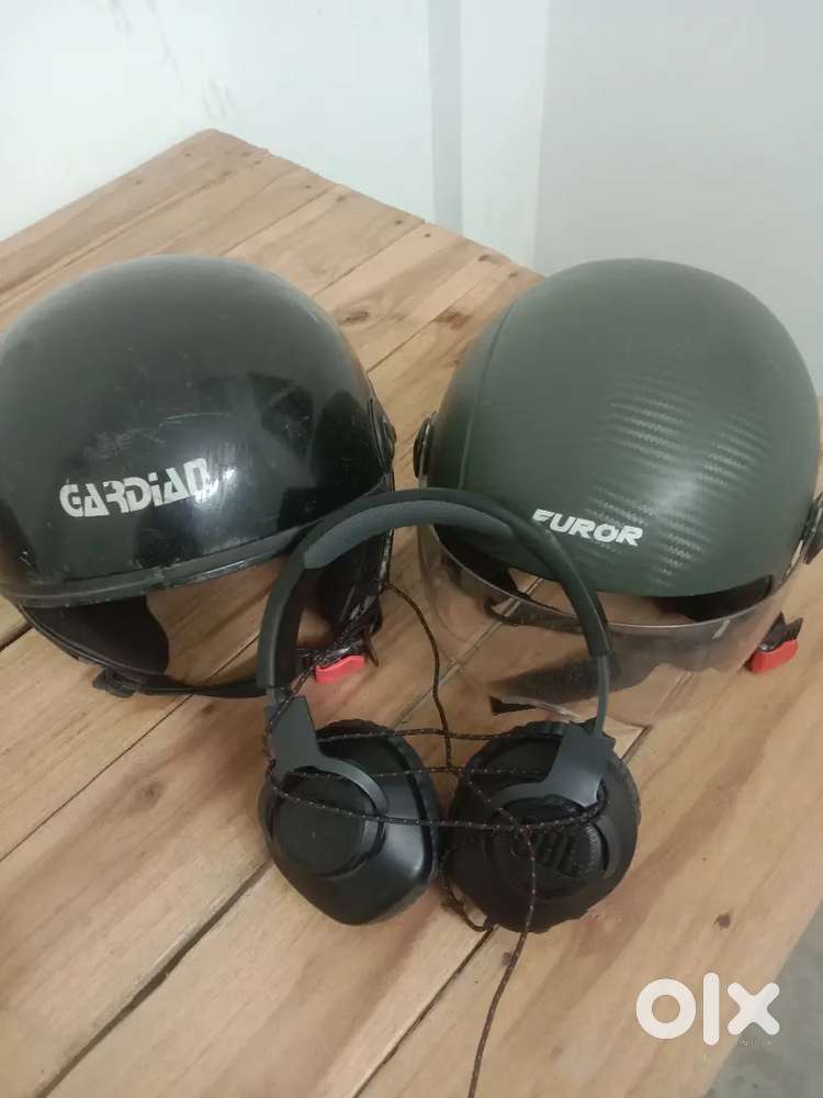 Hedphone. Tou helmet. good condition