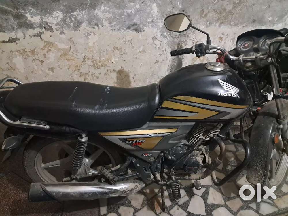 Honda bike with sealed engine, instant pickup, i am selling for money