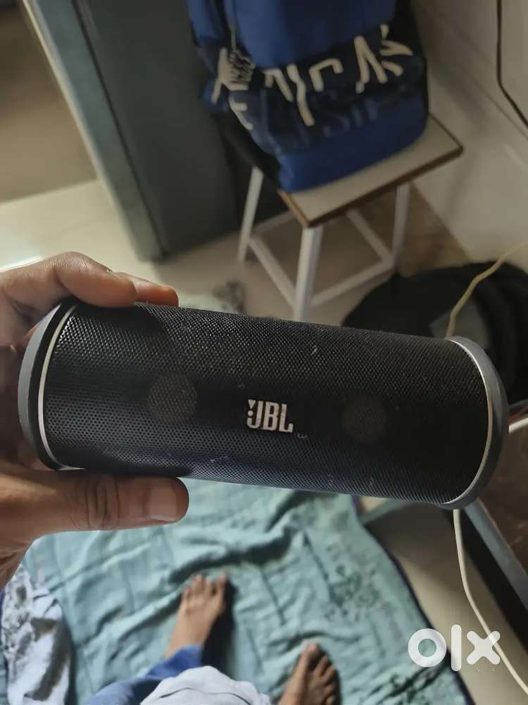 JBL flip 2 bluetooth speaker