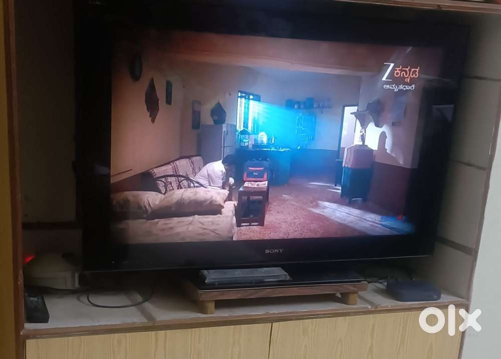 Sony LCD TV 42”