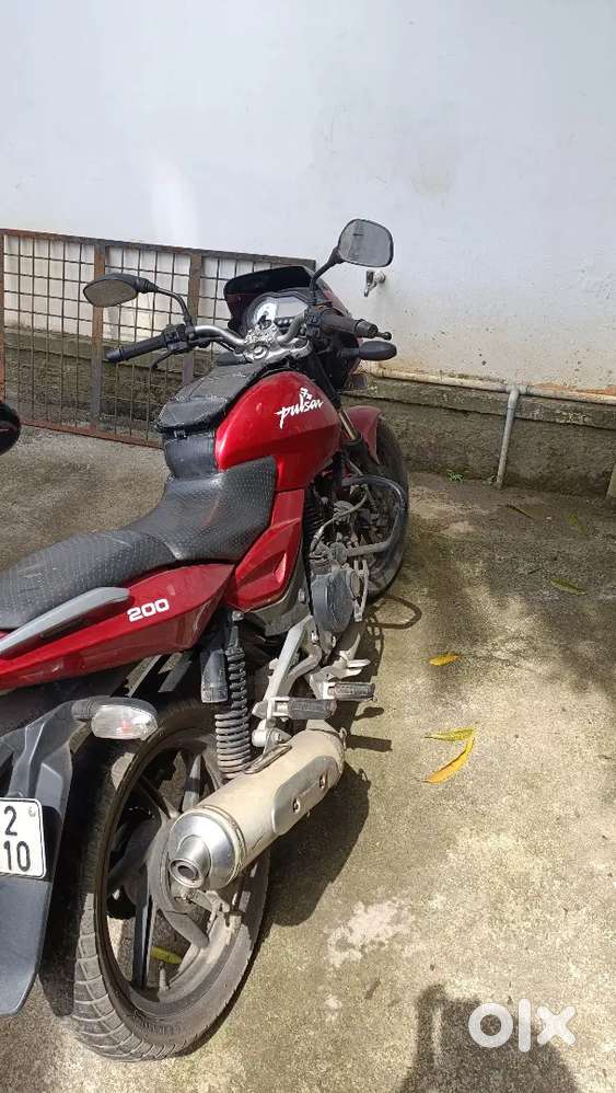 Gud condition pulsar 200