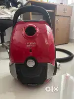 Croma 1600W dry vaccum cleaner with cyclonic Technology