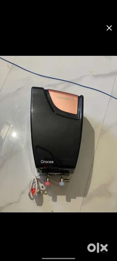 Crompton Gracee 5 Ltr Instant Water Heater- Like new Barely Used!