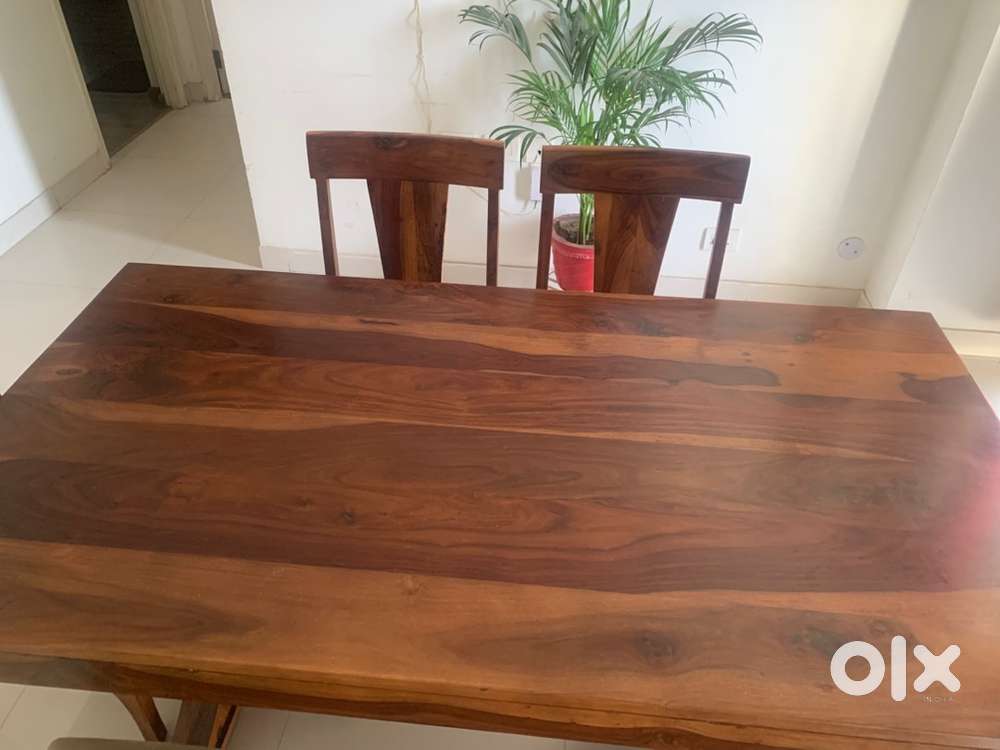 Sheesham solid wood 6 seater dining table