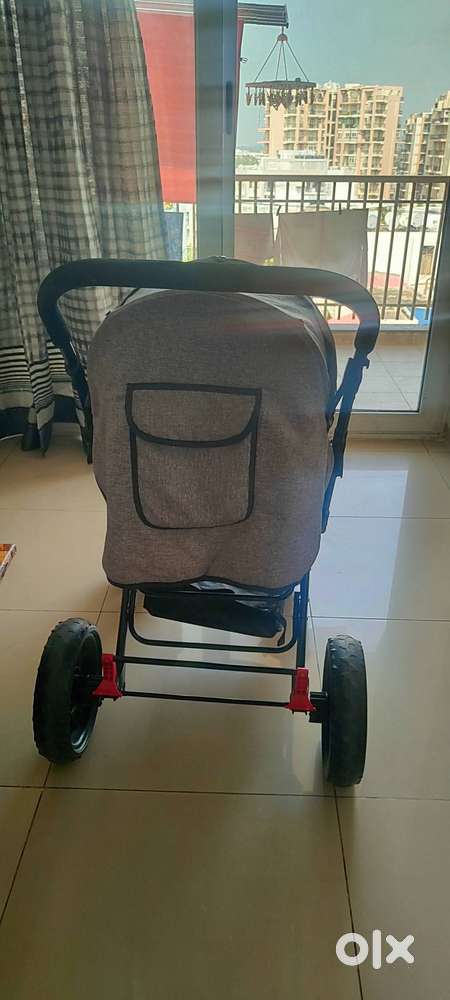 Babyhug pram for kids