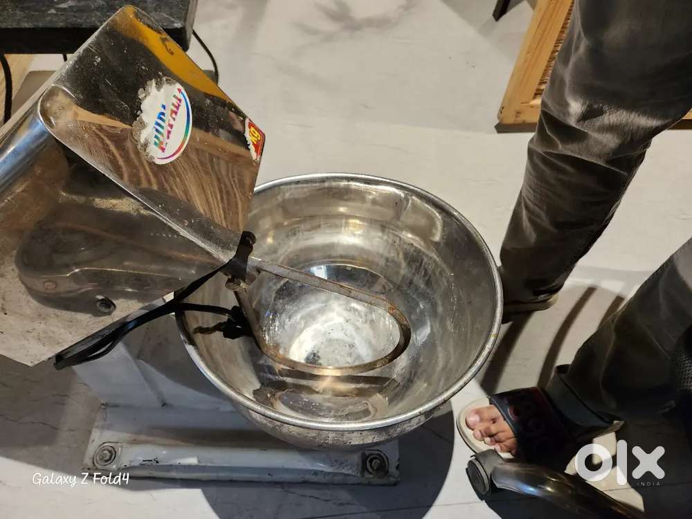 DOUGH MACHINE