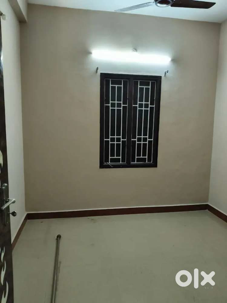 2 bhk house for rent in Perambur