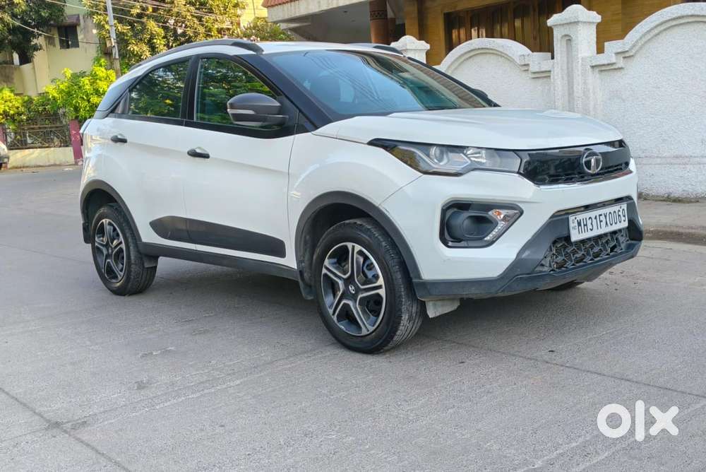 Tata Nexon 1.2 Revotron XM (S), 2023, Petrol