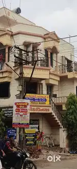Showroom/office/lady salon Main road location for Rent
