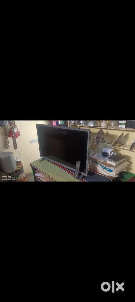 LG LED Tv (32*) in Black colour