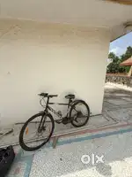 Kross bolt bike with 7 gear shimano.