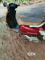 വിൽക്കാനുണ്ട്