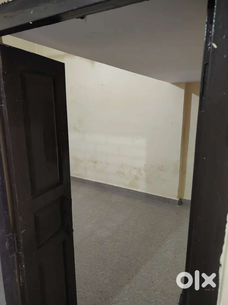 Ground floor for rent in indra nagar