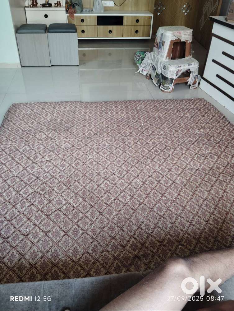 Big size pure cotton mattress . Rarely used