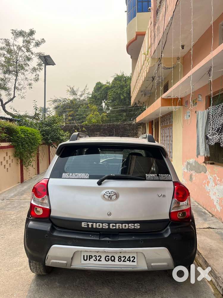 Toyota Etios Cross 2015 Diesel Well Maintained
