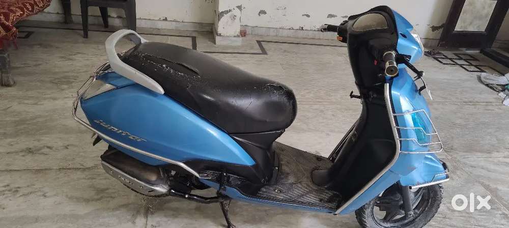 Good condition scooty.. Good engine... Koi bhi kami nahi hai