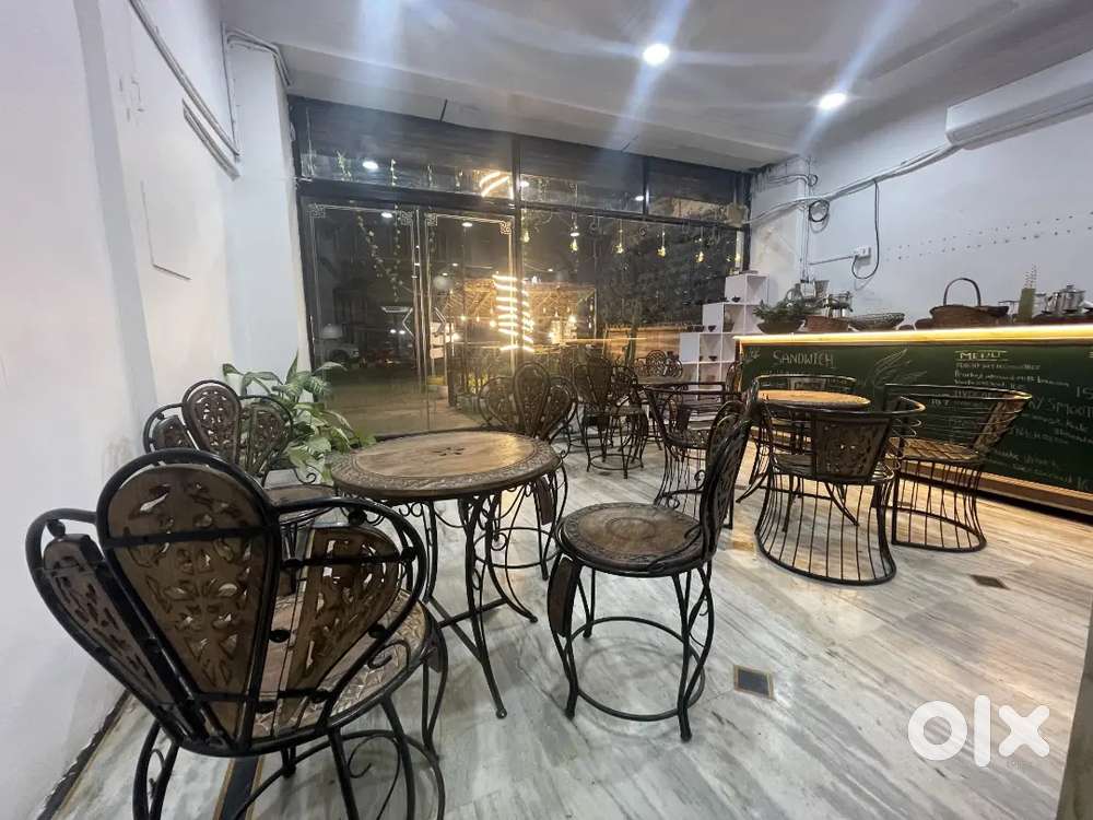 Antique coffee table , one table and 6 chairs