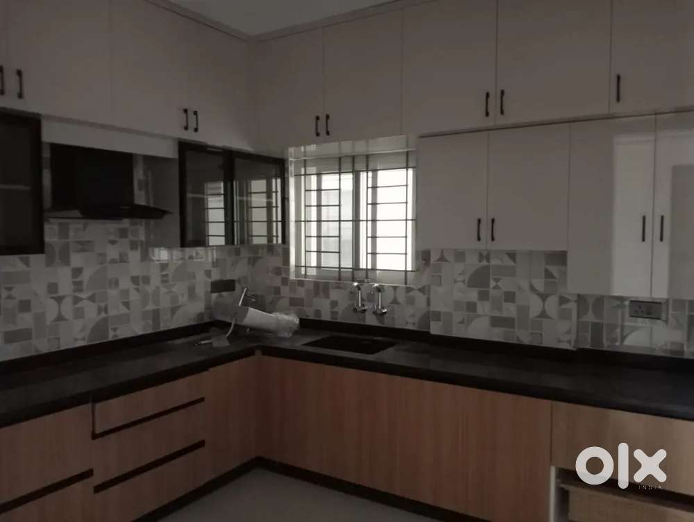 3 BHK flat with 4 balconies flat for Rent - 5Km from Manyata