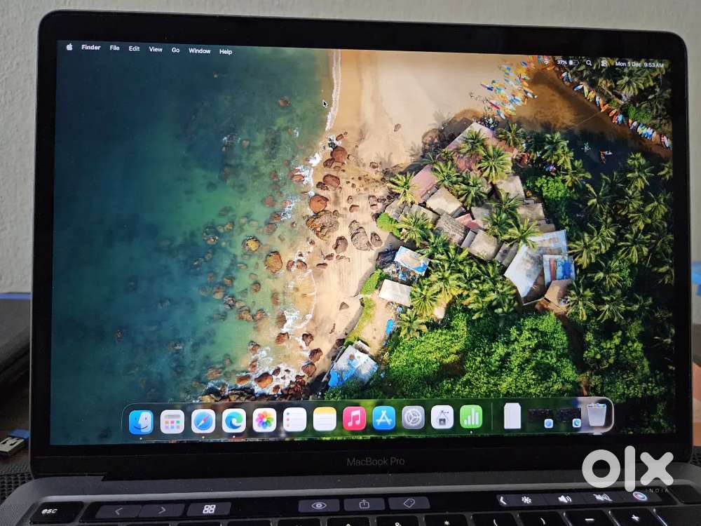 Mac book pro 13 M2 512GB macbook