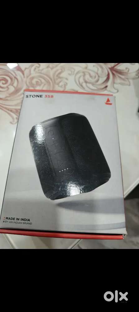 Boat Bluetooth speaker.  Only one time used