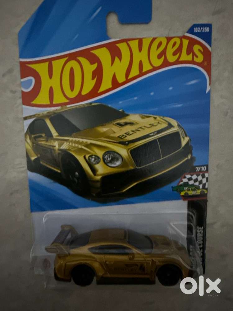 Racing car hot wheels