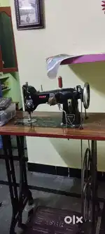 New usha sewing machine 3in one zigzag and normal even not used