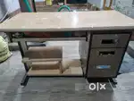 Computer table