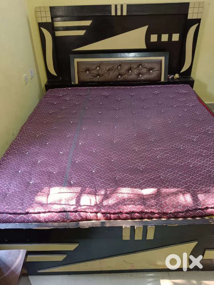 KING SIZE BED