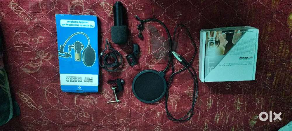 EXCELLENT CONDITION PODCAST MIC FOR SALE