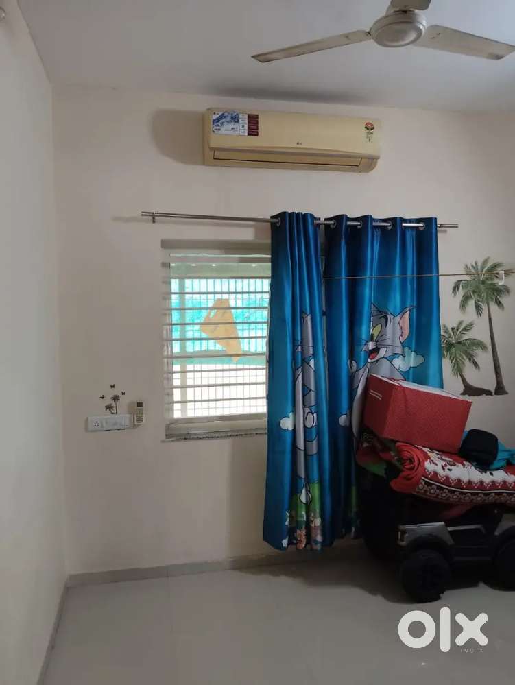 Row house for rent family
