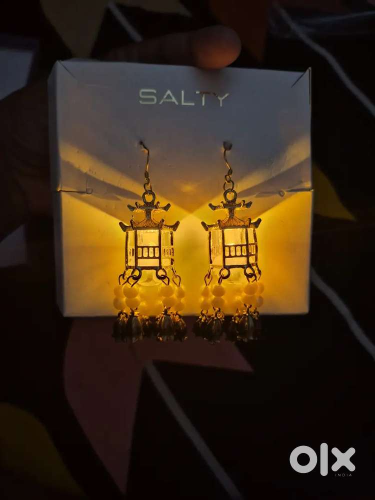 Lantern Pearl Earrings