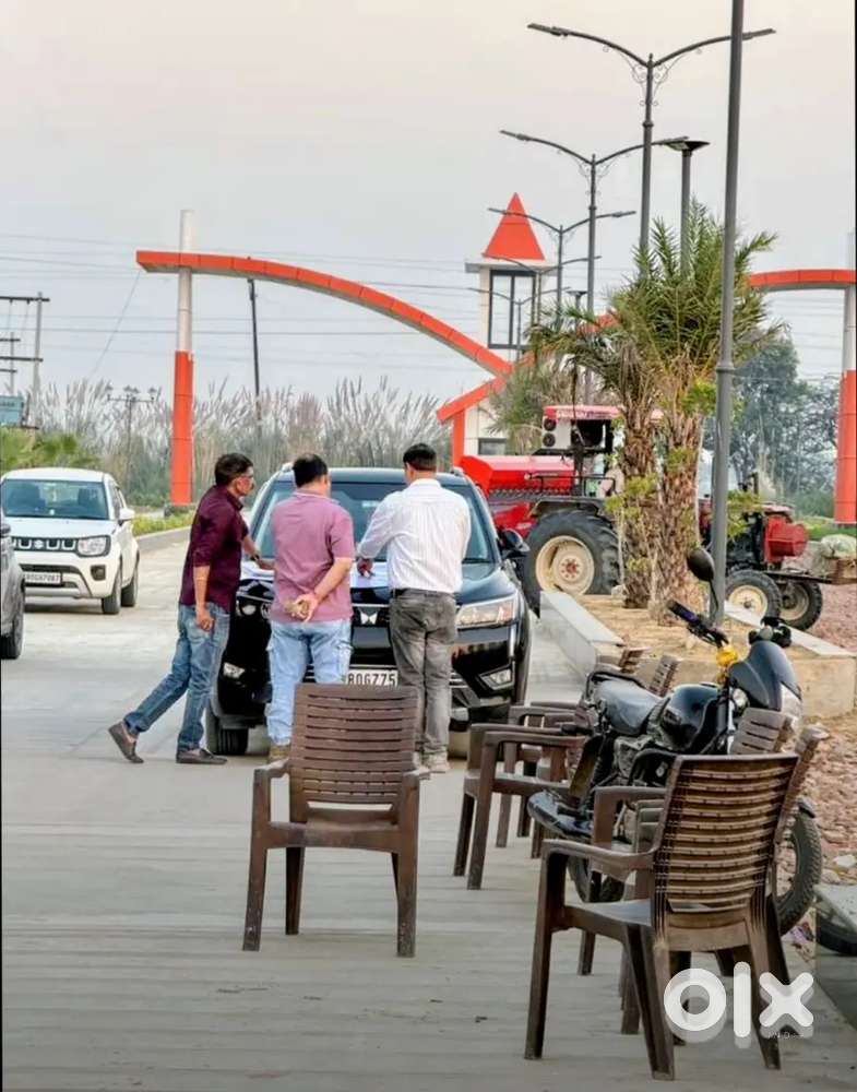 श्री राधा रानी टाउनशिप वृंदावन नरी सेमरी गोवर्धन छाता On Road Project