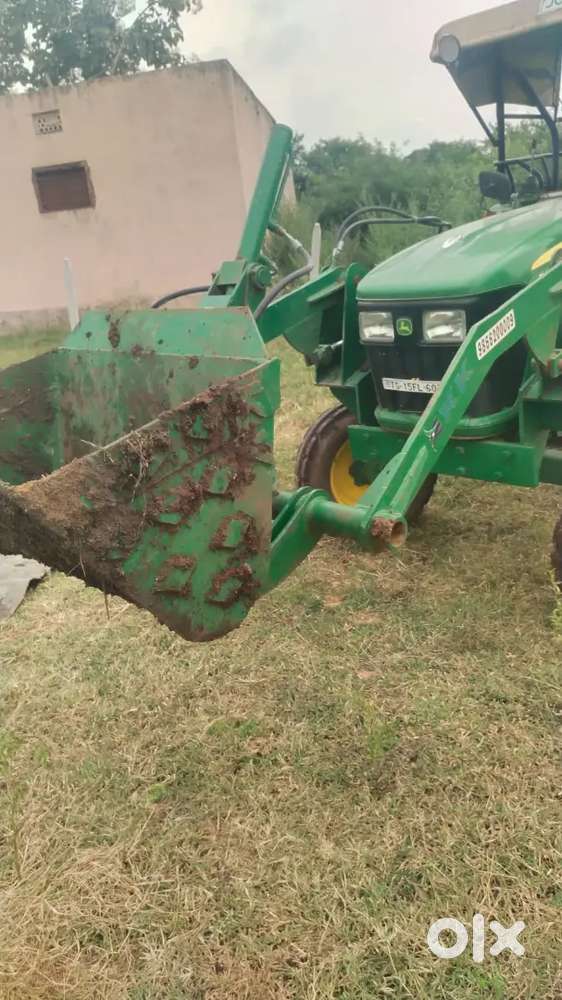 Tractor bucket