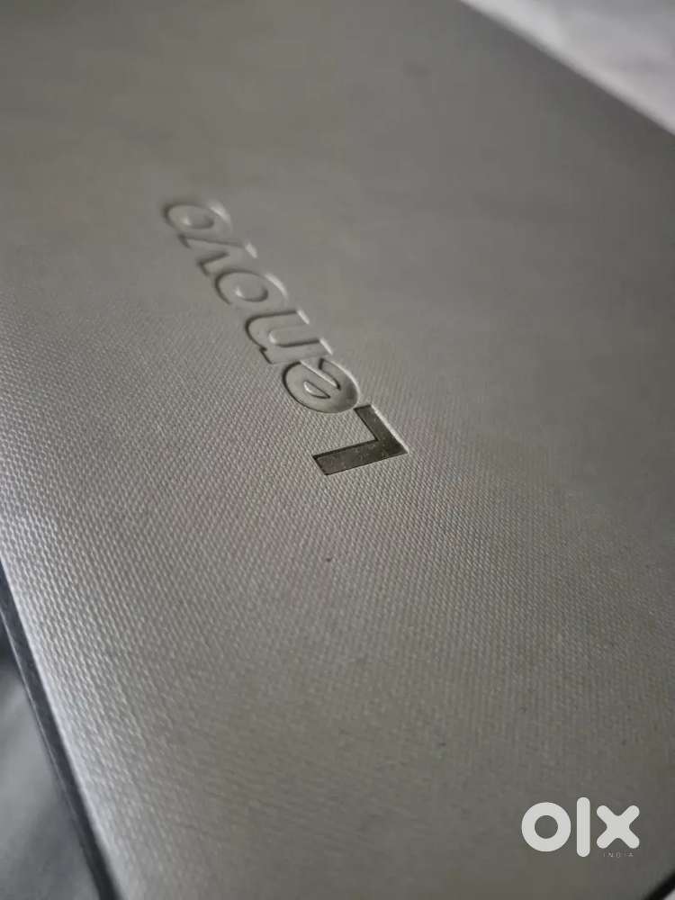 15.6 inch Lenovo i3 6th gen laptop, 4GB Ram 128 GB SSD