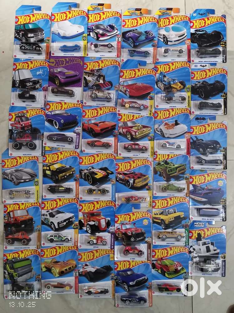Hot wheels car 12500 per car  price 377X 35=12500 1piece not available