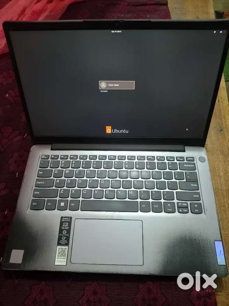 Lenovo i3 gib8 256 gb
