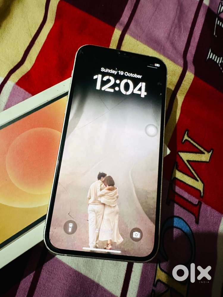 I phone 12 128 gb  box charge nall a  full ok a , i phone x 64 gb