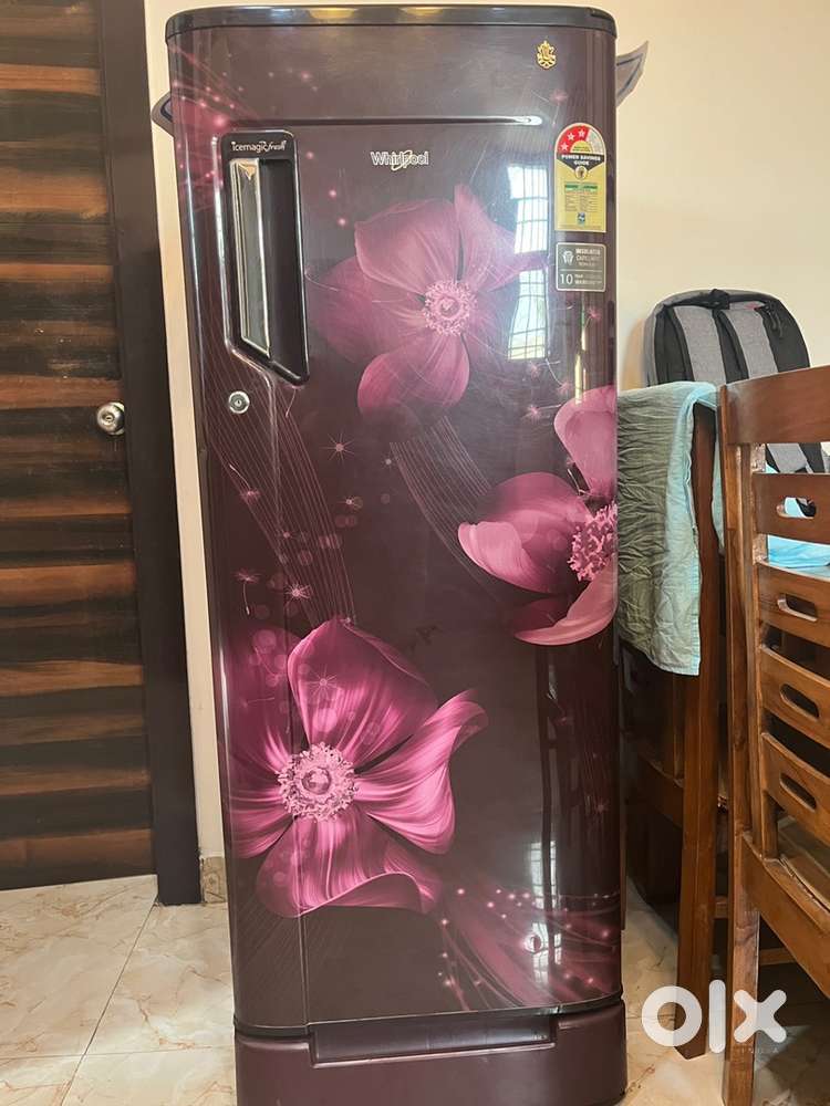 Whirpool Refrigerator with capacity 215lit for sale