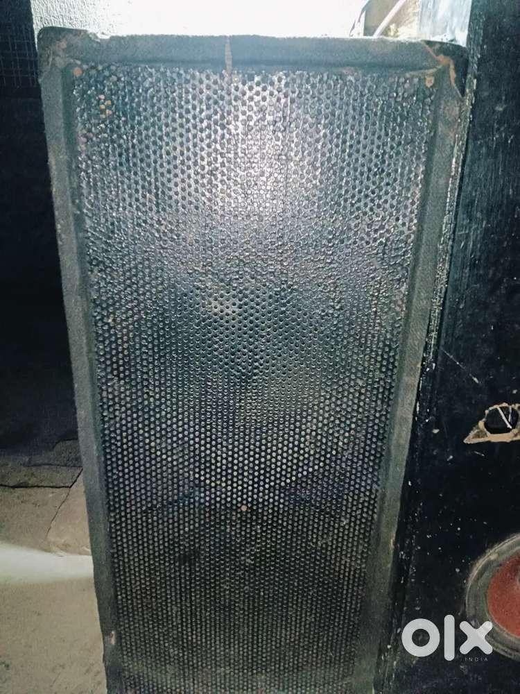1508 ka speaker 3 foot ki peti Main bechna chahta Hun isko  jis bhai