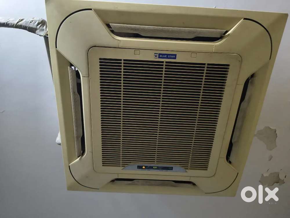 Bluestar 2 ton cassette ac