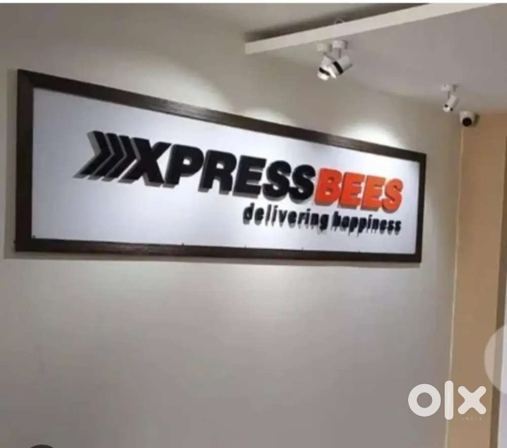 Xpressbees last mile pick-up boy seller to seller
