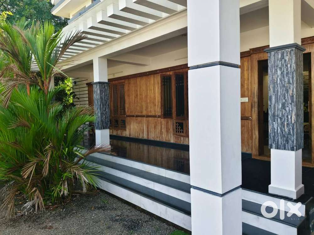 NEW VILLA FOR SALE IN PUTHUPPALLY