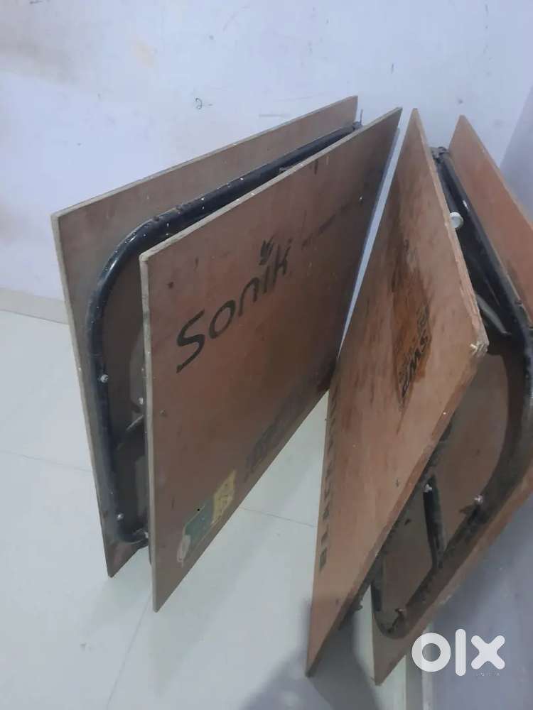 Wooden folding bad